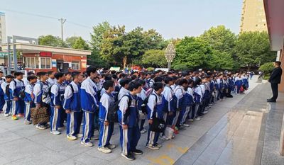 文章附图